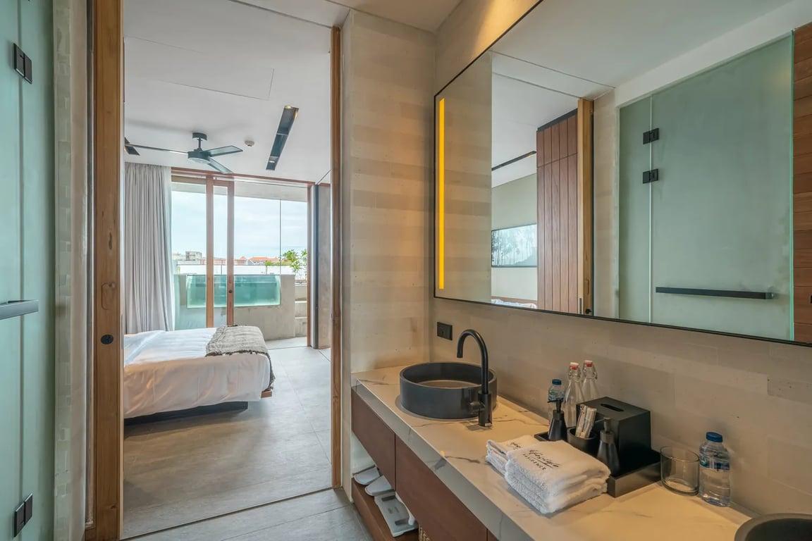 Property Image 1 Bedroom Apartment with <br/> Balcony, Jacuzzi