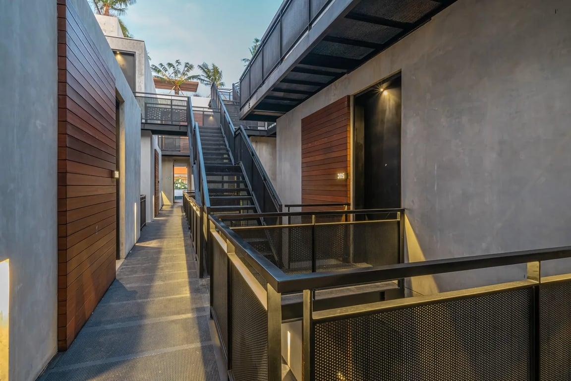 Property Image 1 Bedroom Apartment with <br/> Balcony, Jacuzzi