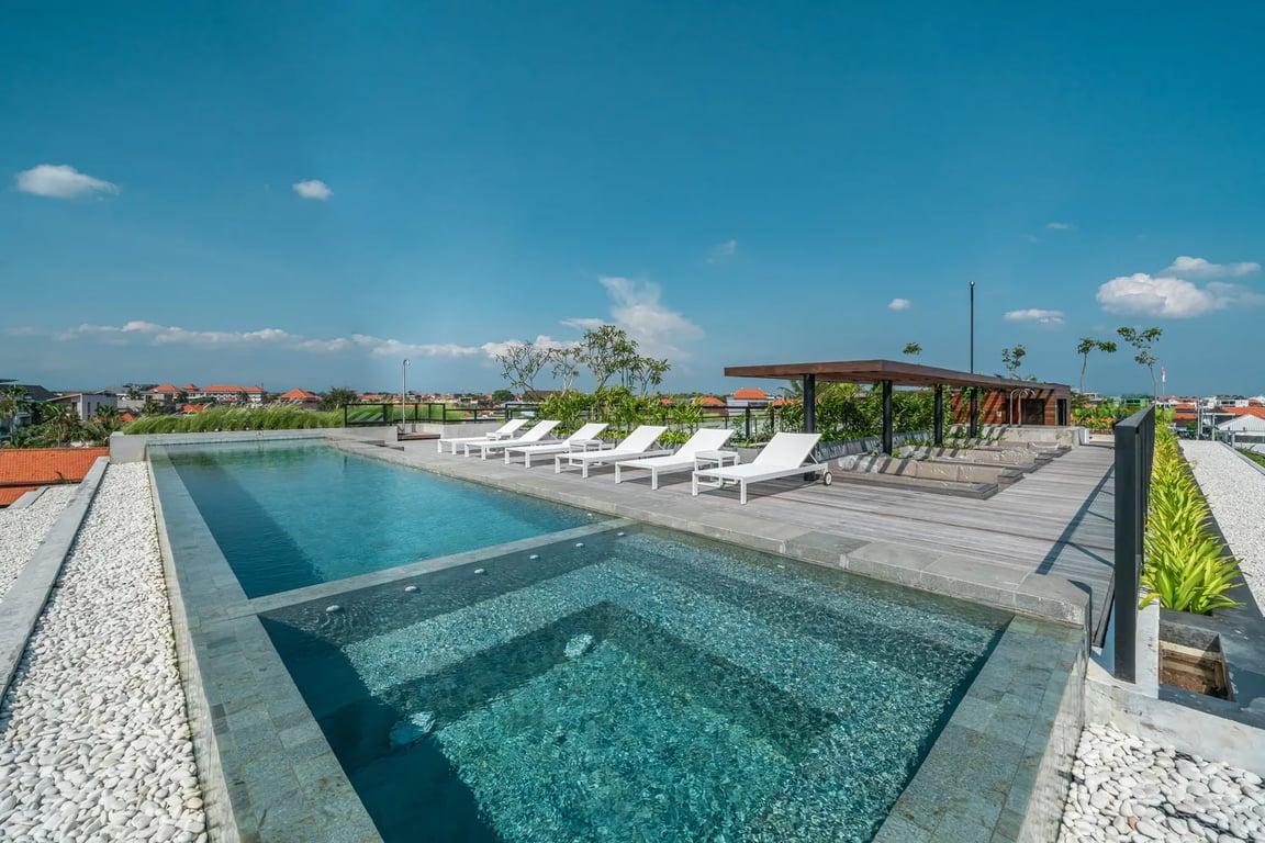 Property Image 1 Bedroom Apartment with <br/> Balcony, Jacuzzi