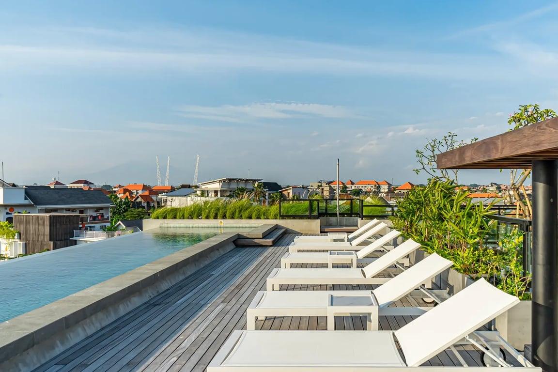 Property Image 1 Bedroom Apartment with <br/> Balcony, Jacuzzi