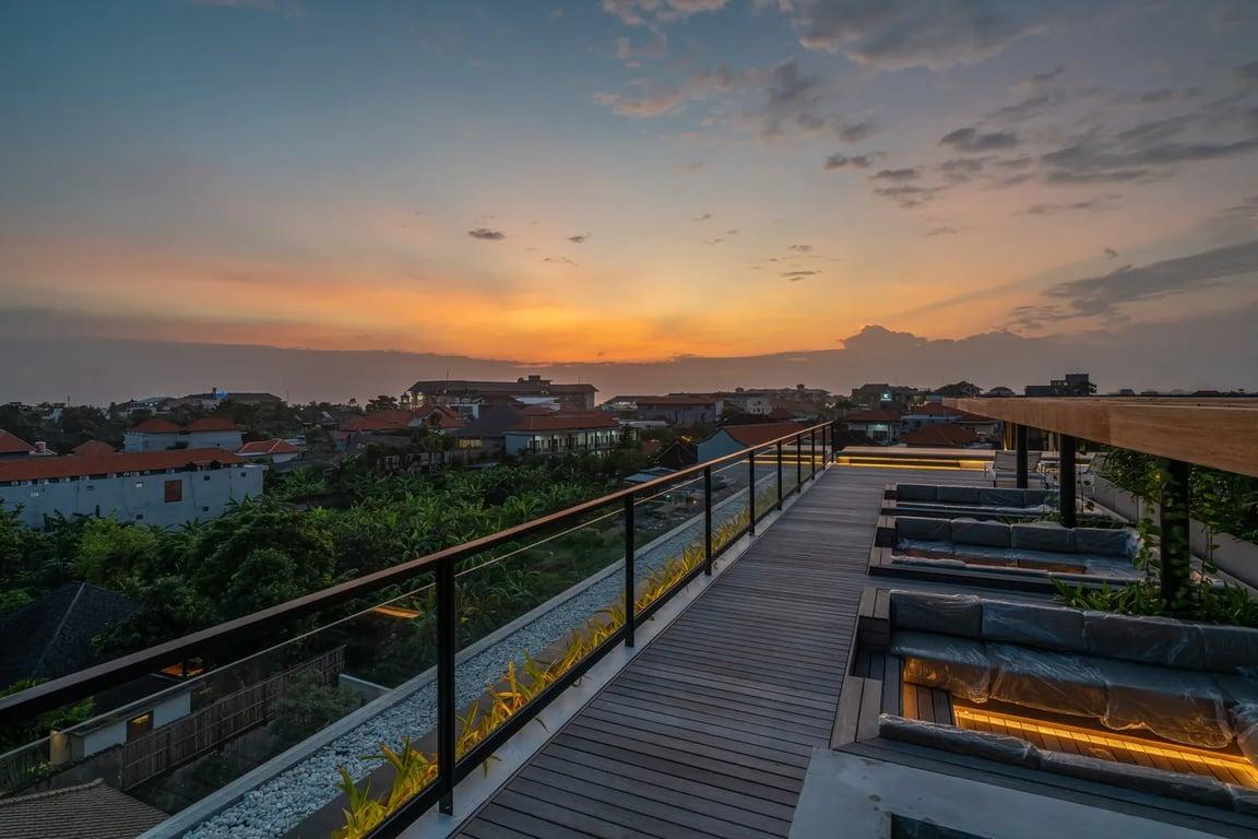 Property Image 1 Bedroom Apartment with <br/> Balcony, Jacuzzi
