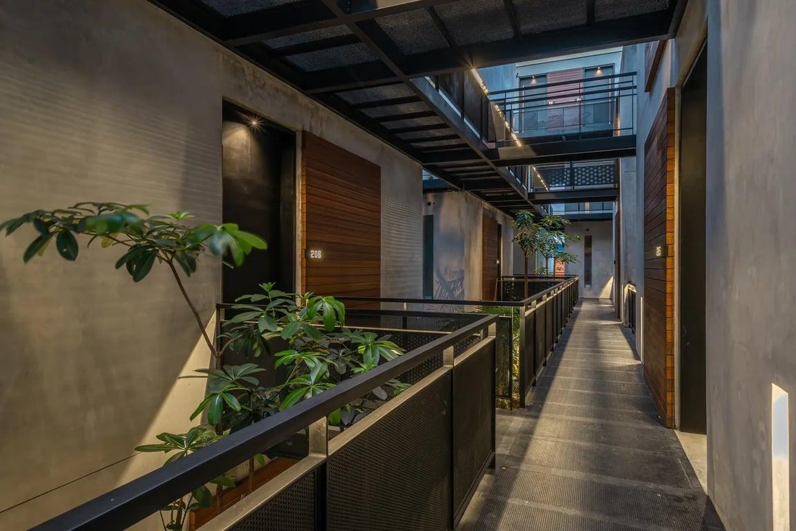 Property Image 1 Bedroom Apartment with <br/> Balcony, Jacuzzi